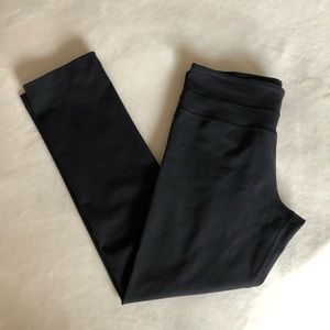 Lululemon Skinny Groove Black Size 6